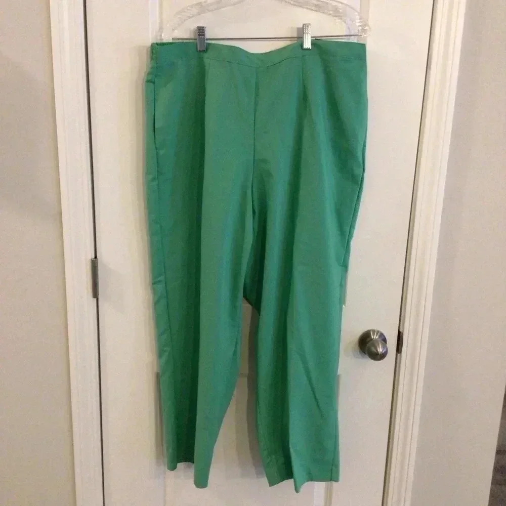 Alfred Dunner Women’s Pants Size 16 Green Elastic Waist Wide Leg Pull on $5
